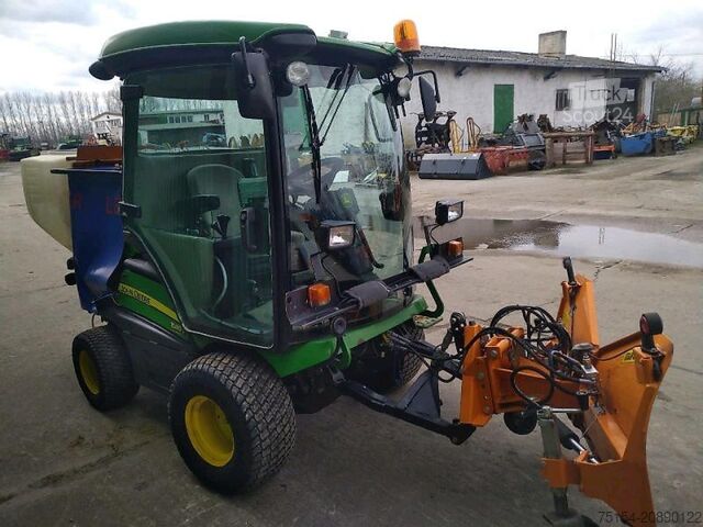 Mowing machine John Deere 1585 TerrainCut