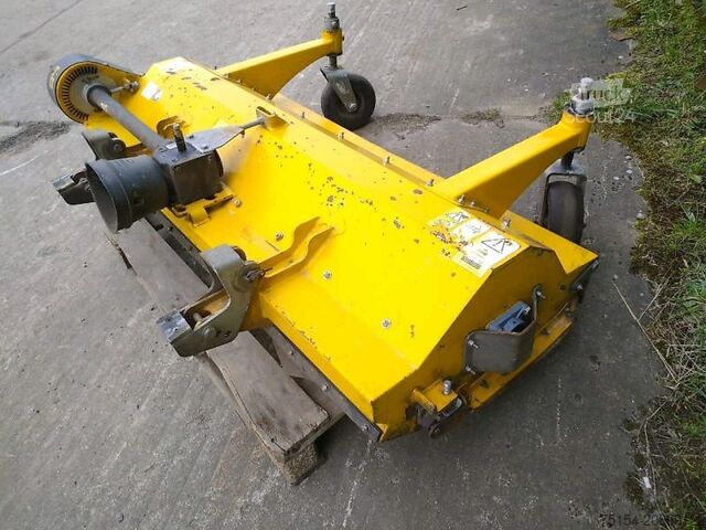 Mowing machine John Deere 1585 TerrainCut