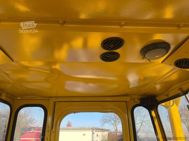 Traktor Kirovets K 701 V12