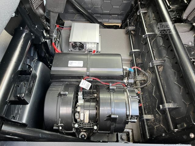 Vans ar augstu jumtu VOLKSWAGEN CRAFTER 2.0 TDI BOTT REGALS. STANDHZG. NAVI PDC