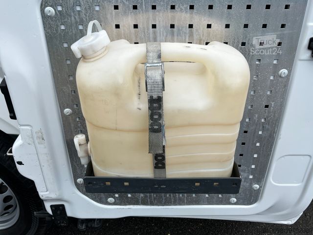 Vans ar augstu jumtu VOLKSWAGEN CRAFTER 2.0 TDI BOTT REGALS. STANDHZG. NAVI PDC