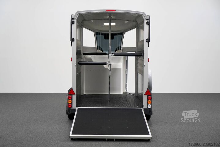 Remorque de transport de chevaux Ifor Williams HBX 506 | SILBER+SATTELKAMMER +POLSTER + 3.BREMSLEUCHTE