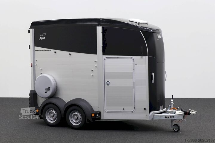 Remorque de transport de chevaux Ifor Williams HBX 506 | SCHWARZ+SATTELKAMMER +POLSTER + 3.BREMSLEUCHTE