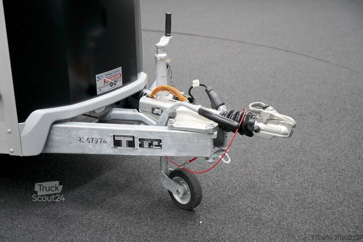 Remorque de transport de chevaux Ifor Williams HBX 506 | SCHWARZ+SATTELKAMMER +POLSTER + 3.BREMSLEUCHTE