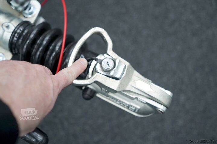 Remorque de transport de chevaux Ifor Williams HBX 506 | SCHWARZ+SATTELKAMMER +POLSTER + 3.BREMSLEUCHTE