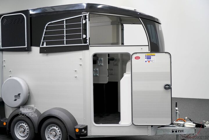 Remorque de transport de chevaux Ifor Williams HBX 506 | SCHWARZ+SATTELKAMMER +POLSTER + 3.BREMSLEUCHTE