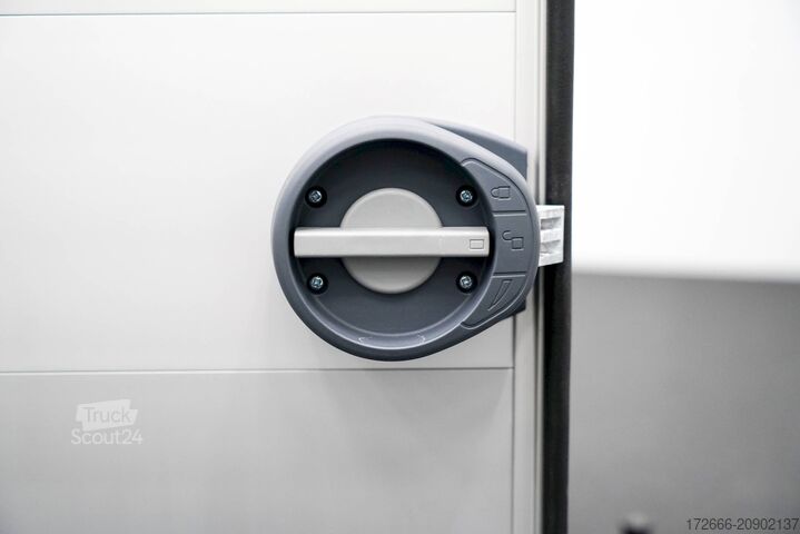 Remorque de transport de chevaux Ifor Williams HBX 506 | SCHWARZ+SATTELKAMMER +POLSTER + 3.BREMSLEUCHTE