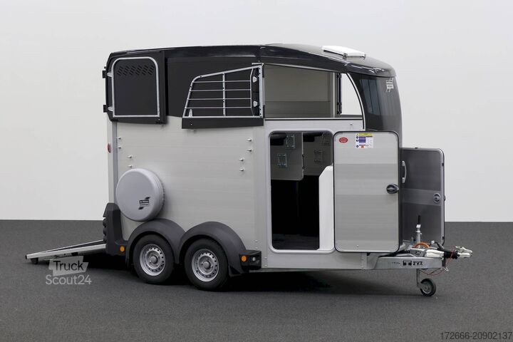 Remorque de transport de chevaux Ifor Williams HBX 506 | SCHWARZ+SATTELKAMMER +POLSTER + 3.BREMSLEUCHTE