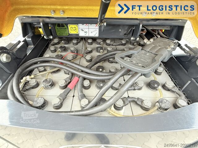 Szűkfolyosós targoncá Combilift AISLE MASTER 15E TRIPLEX 5250 FREE-LIFT