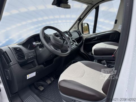 Félintegrált lakóautó Weinsberg CaraCompact 600 MEG EDITION [PEPPER] *Care-Drive-Paket*Rahmenfenst*