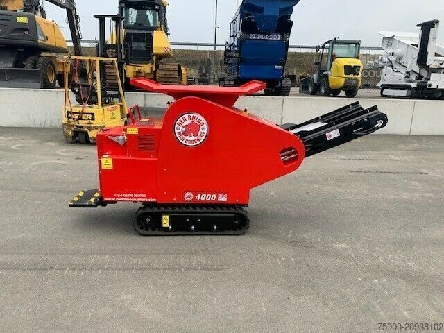 друго  Red Rhino 4000 Mini Backenbrecher Raupenmobil