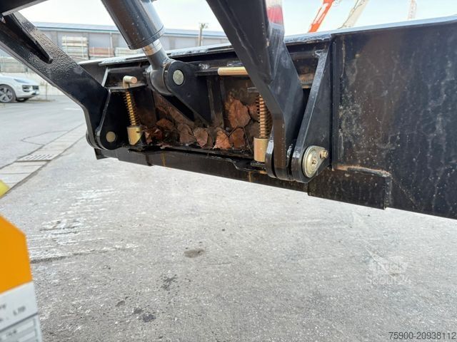 Încărcător pe roți  Jining Raupenlader Kettenlader