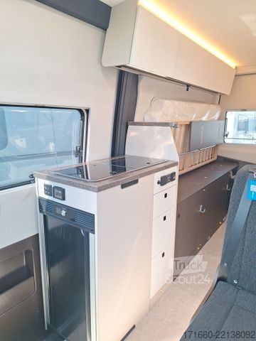 Camper van BÜRSTNER Habiton X HMX 6.0 4x4, Schlafdach, LED, CLESANA