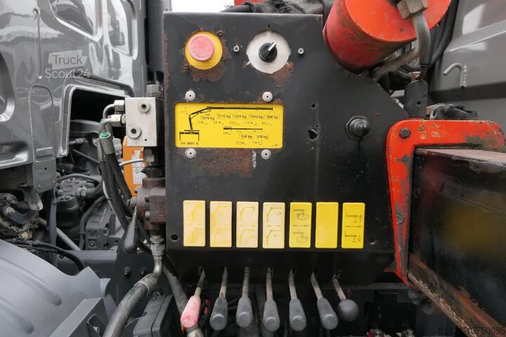 Kipper met kraan DAF LF 230 | PALFINGER PK9001 | Remote Control | 92...