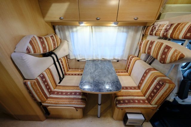 Autocaravana con alcoba NOBELART A 900 G/Festbett/Garage/Solar/Markise