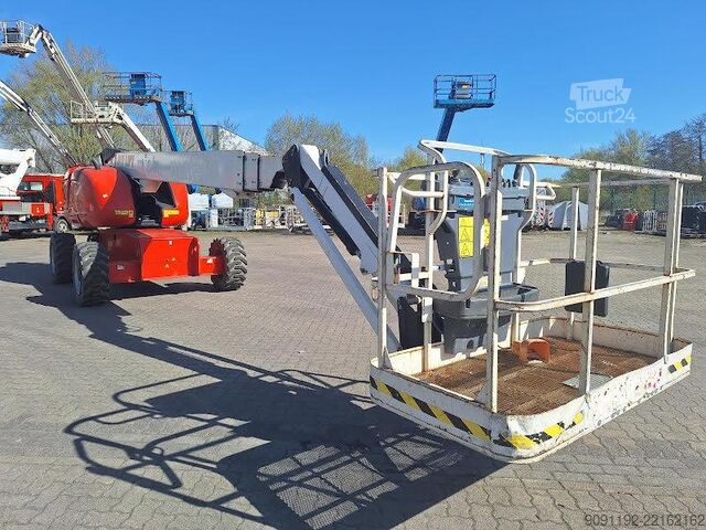 Platforma telescopică JLG 660SJ