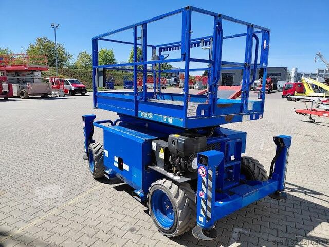Ascensore a forbice SkyJack SJ6832 RTE