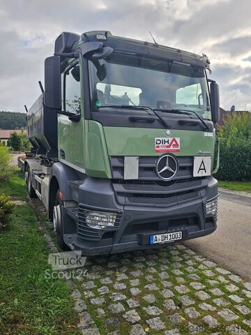 Abrollkipper Mercedes-Benz Lkw