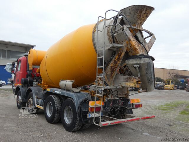 Betonmixer vrachtwagen Astra HD8 8448