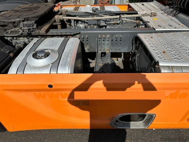 Standardowy ciągnik siodłowy MERCEDES-BENZ Actros 1845 Nebenantrieb Schubbodenhydraulik ACC