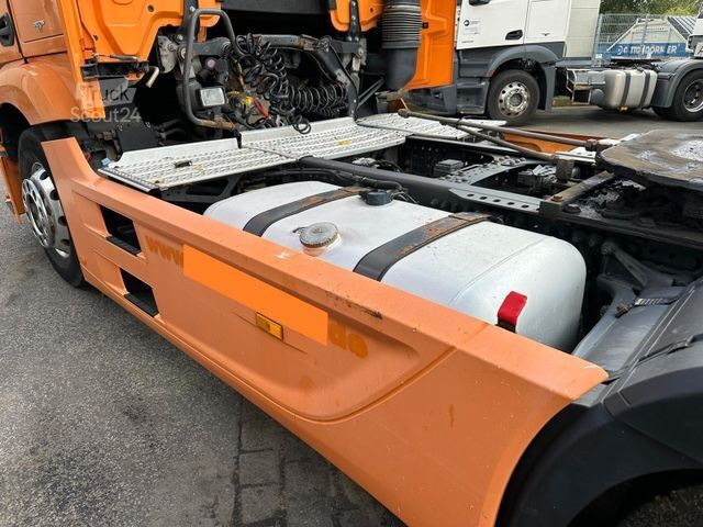 Standardowy ciągnik siodłowy MERCEDES-BENZ Actros 1845 Nebenantrieb Schubbodenhydraulik ACC