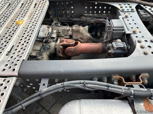 Standardowy ciągnik siodłowy MERCEDES-BENZ Actros 1845 Nebenantrieb Schubbodenhydraulik ACC