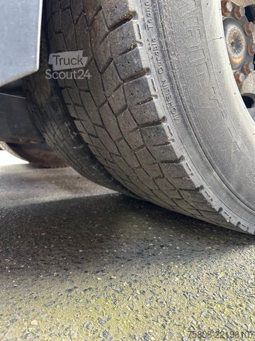 Standardowy ciągnik siodłowy MERCEDES-BENZ Actros 1845 Nebenantrieb Schubbodenhydraulik ACC