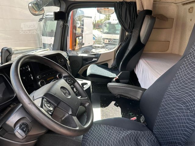 Standardowy ciągnik siodłowy MERCEDES-BENZ Actros 1845 Nebenantrieb Schubbodenhydraulik ACC