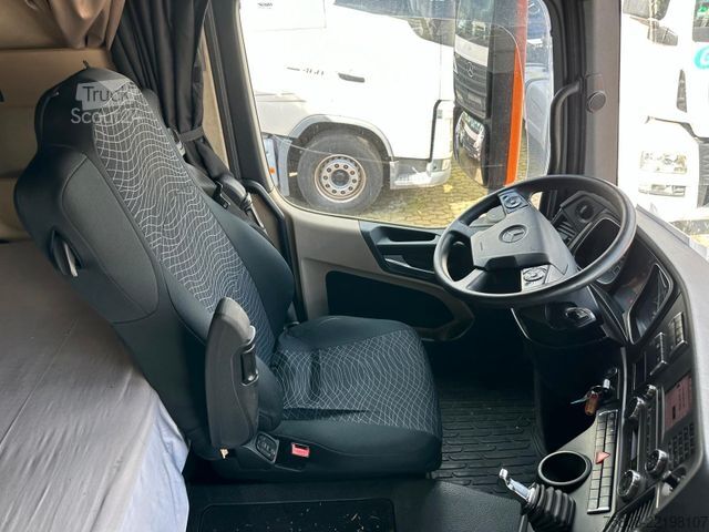 Standardowy ciągnik siodłowy MERCEDES-BENZ Actros 1845 Nebenantrieb Schubbodenhydraulik ACC