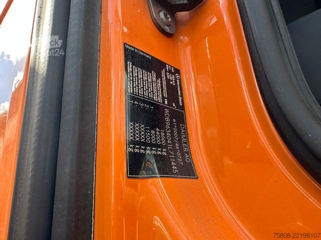 Standardowy ciągnik siodłowy MERCEDES-BENZ Actros 1845 Nebenantrieb Schubbodenhydraulik ACC