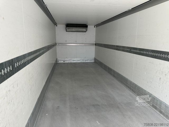Рефрижераторный грузовик VOLVO FM330 E6D Tiefkühler 8,20m Thermoking T1200 ACC