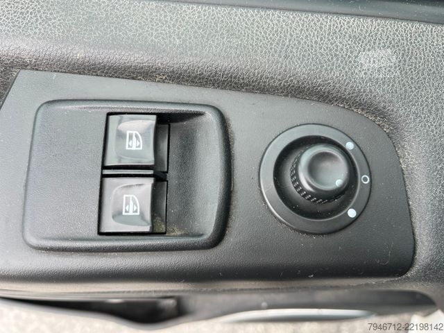 Furgon blaszak OPEL Vivaro B Kasten L2H1 MIT TÜV KLIMA *2016*