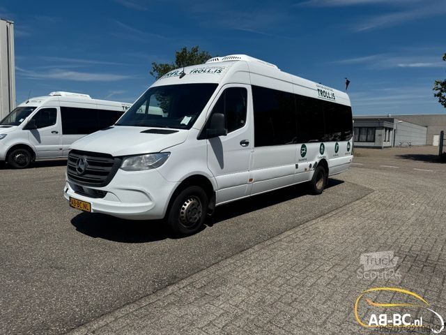 Touringcar MERCEDES-BENZ Sprinter 519 CDI