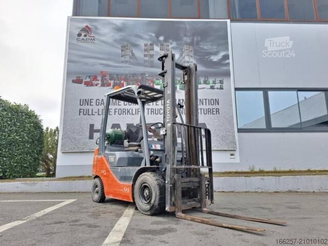 Chariot élévateur frontal Toyota 028 FGF 15