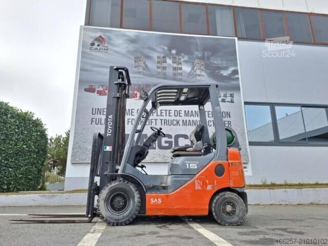 Chariot élévateur frontal Toyota 028 FGF 15