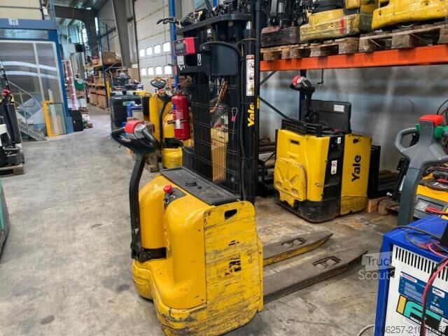 Gerbeur manuel Yale Gerbeur accompagnant avec pesage Ravas