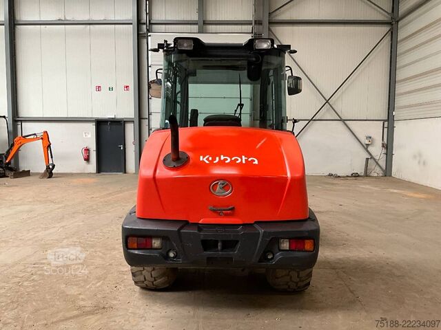  Kubota R 085