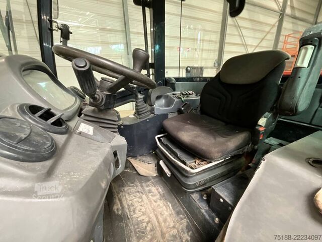  Kubota R 085