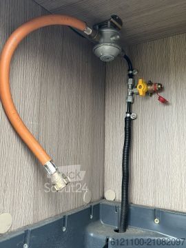 Alkovhusbil Chausson Alkoven C714GA 4,1 to Luftf. Klima