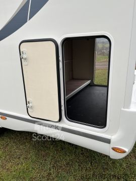 Alkovhusbil Chausson Alkoven C714GA 4,1 to Luftf. Klima