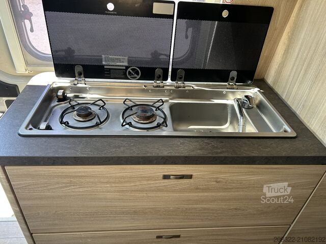 Caravan/camper Fiat Weinsberg Carabus 600 K | 4 posti letto | Completamente attrezzato