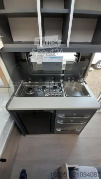 Τροχόσπιτο Hobby OnTour 390 SF Mod.2026 1500kg Bugfenster