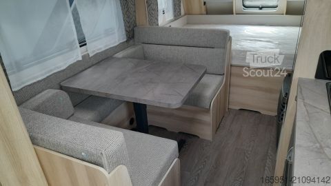 Τροχόσπιτο Hobby De Luxe 490 KMF Modell 2025,  TV-Halter, 1800 kg