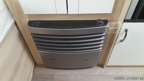 Τροχόσπιτο Hobby De Luxe 490 KMF Modell 2025,  TV-Halter, 1800 kg