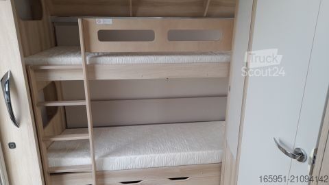 Τροχόσπιτο Hobby De Luxe 490 KMF Modell 2025,  TV-Halter, 1800 kg