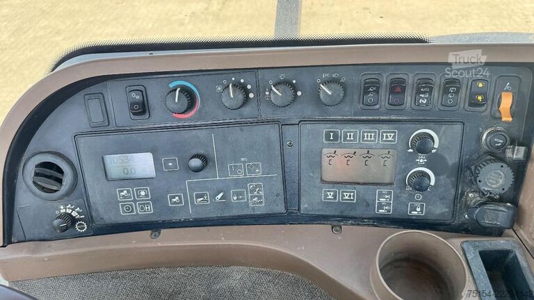 Traktori John Deere 8430