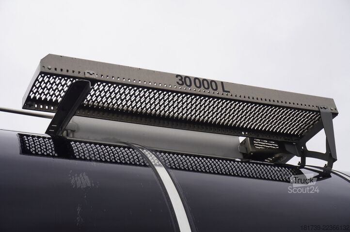 Bitumentartó félpótkocsi Lag O-3-ST L4BH bitumen semi-trailer / ADR