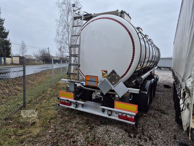 Ciszterna Kässbohrer cistern for chemicals / ADR