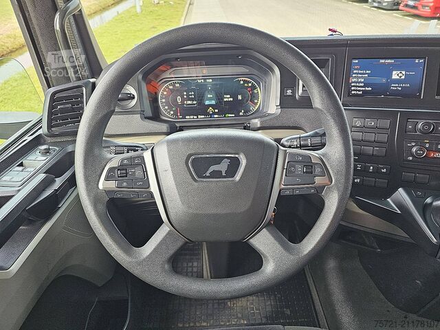 Standard-SZM M.A.N. 26.470 TGX TG3 GM 6X2/4 ADR PTO