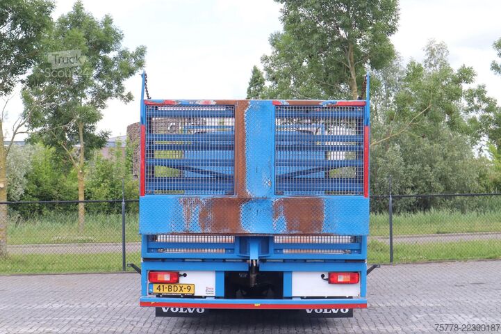 شاحنة نقل سيارات مغلقة Volvo FE 250 | 6X2 | MACHINE TRANSPORT | MASCHINEN TR...